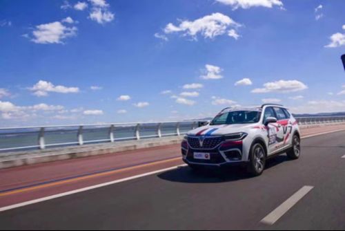 華晨中華V7量產(chǎn)車性能大賽 四個(gè)“第一”