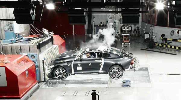 a Polestar 1 驗證原型車碰撞測試圖片2.jpg