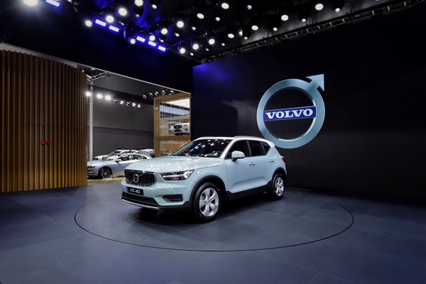 a 01_沃爾沃全新XC40榮膺“2019中國年度設計車”大獎.jpg
