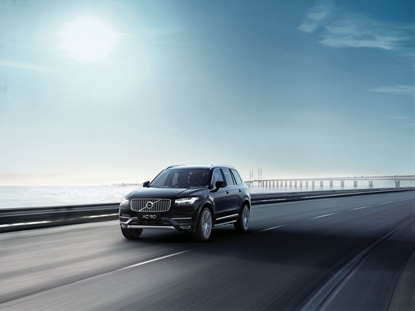 a 06_沃爾沃旗艦級豪華SUV XC90.jpg