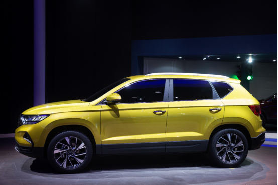 【產(chǎn)品稿】純正德系基因 先進(jìn)MQB平臺(tái) JETTA VS5閃耀上海車(chē)展869.png