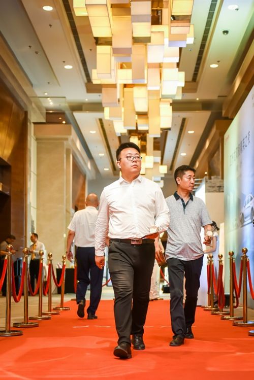 亞洲龍AVALON雙極精英之夜             