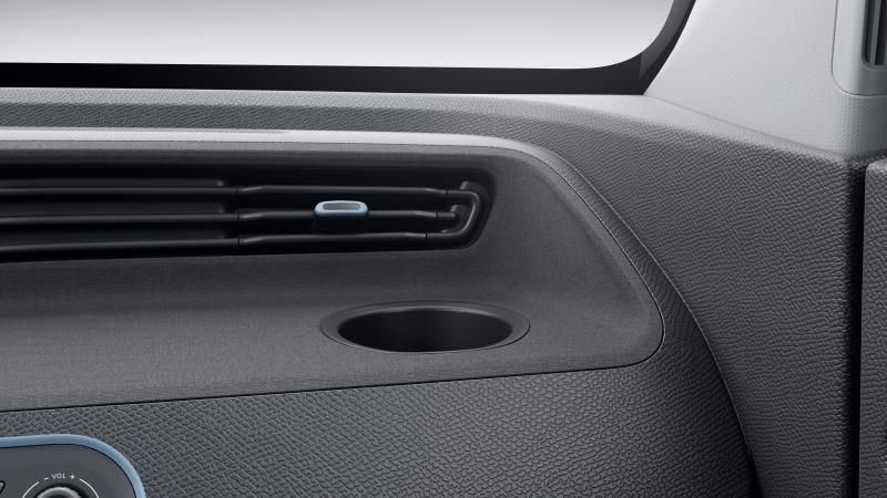 五菱全新電動車正式命名為宏光MINI EV