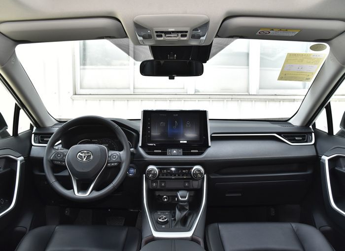 豐田RAV4榮放購車優惠6000元 店內有現車