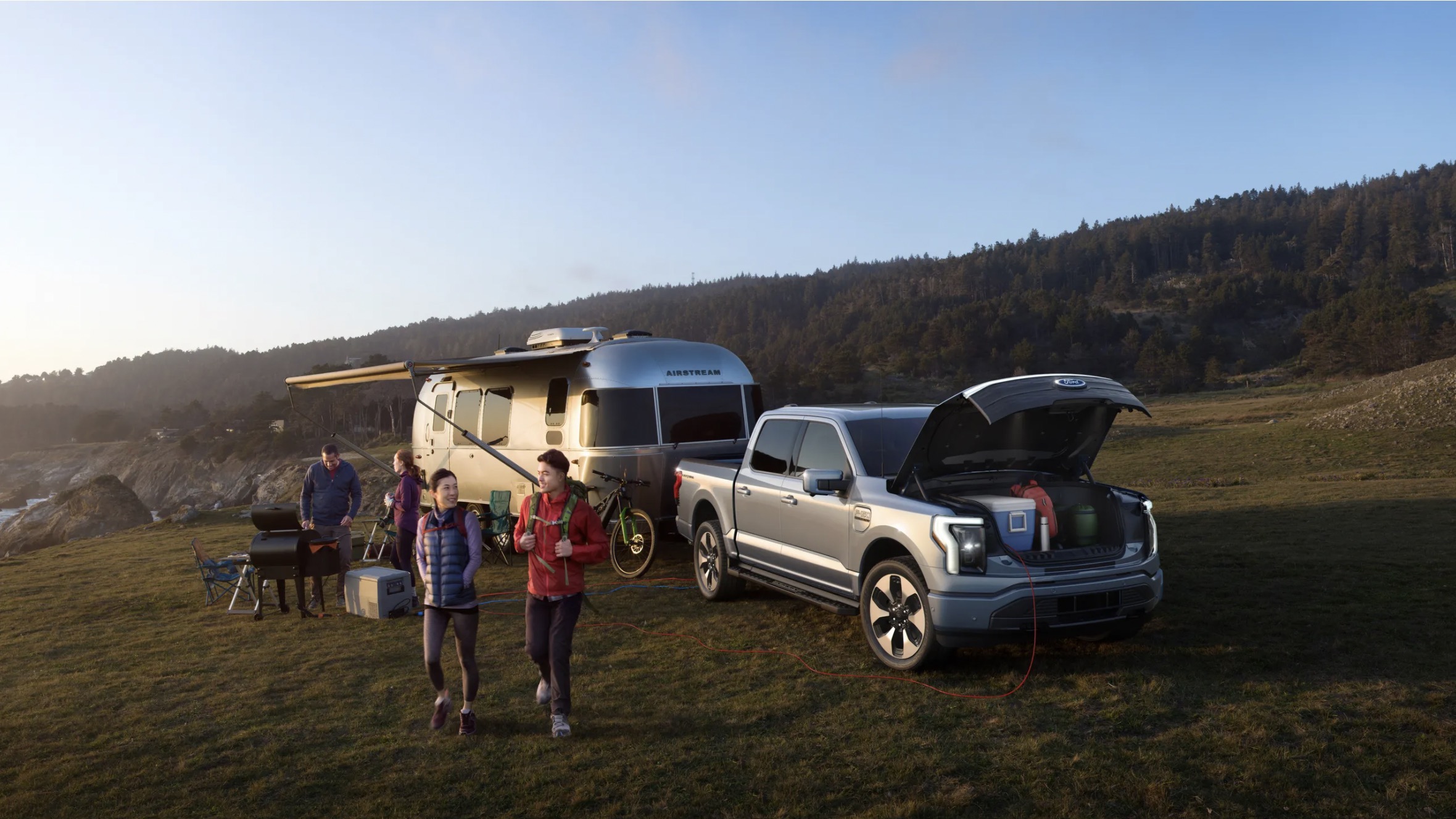 最大續航482km 福特F-150 Lightning官圖發布